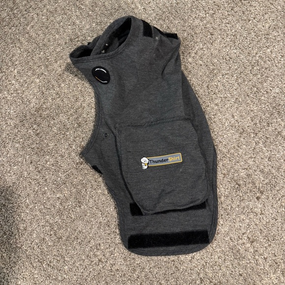Thundershirt Charcoal Pet Calming Vest - Picture 1 of 4